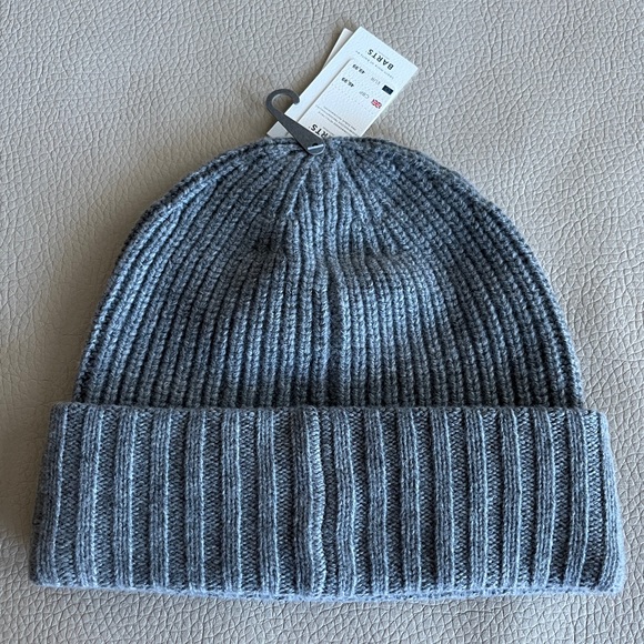 NWT - Barts Adult Wool Blended Ribbed Knit Beanie - Picture 3 of 6